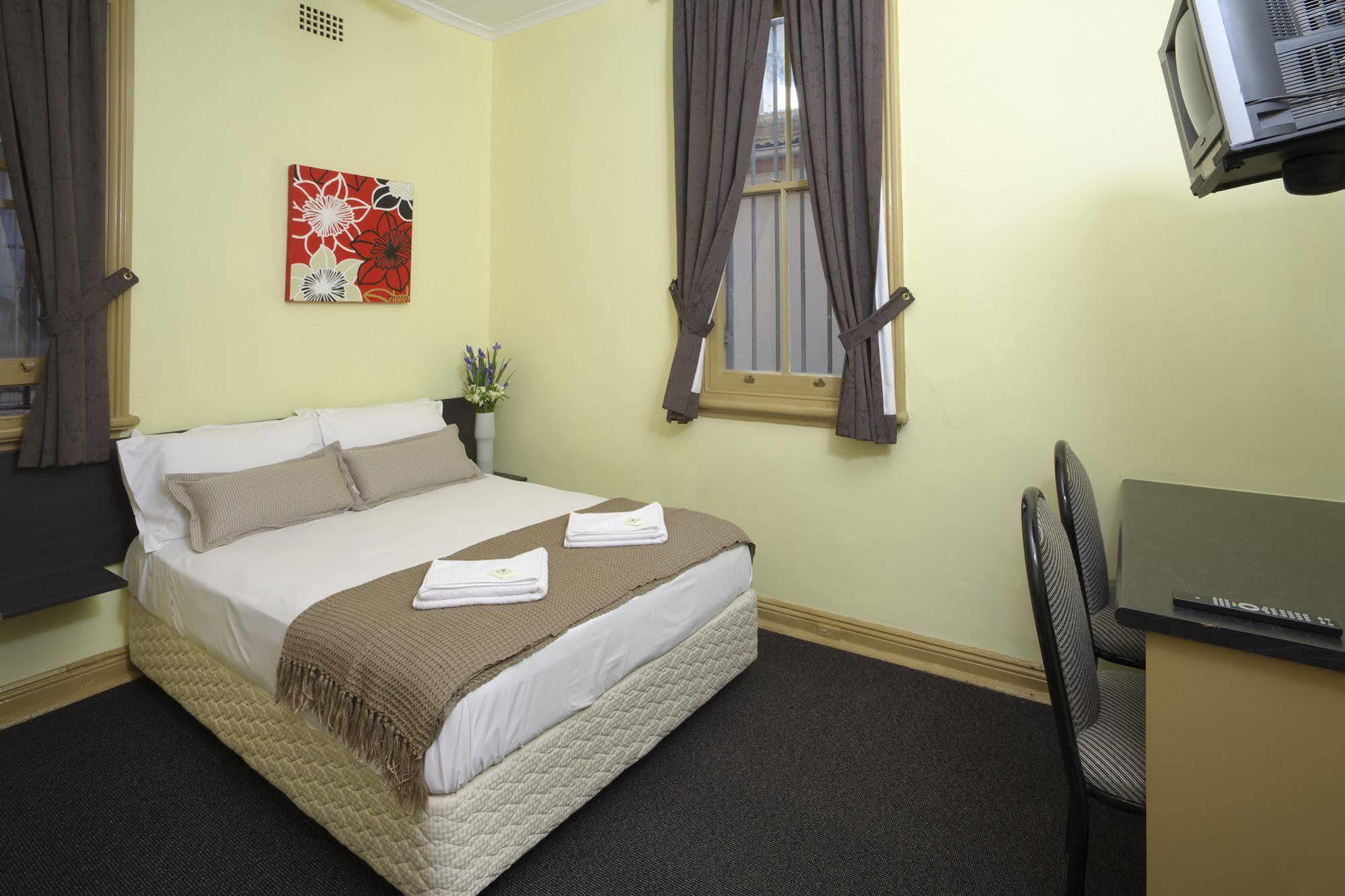 The George Street Hotel Sydney Bagian luar foto